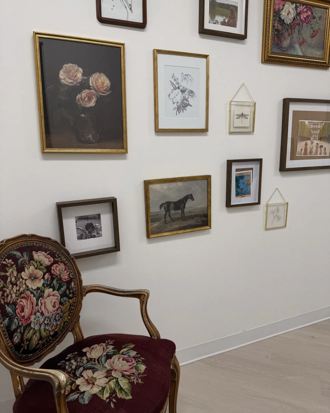 A consulting room at Jade Therapy